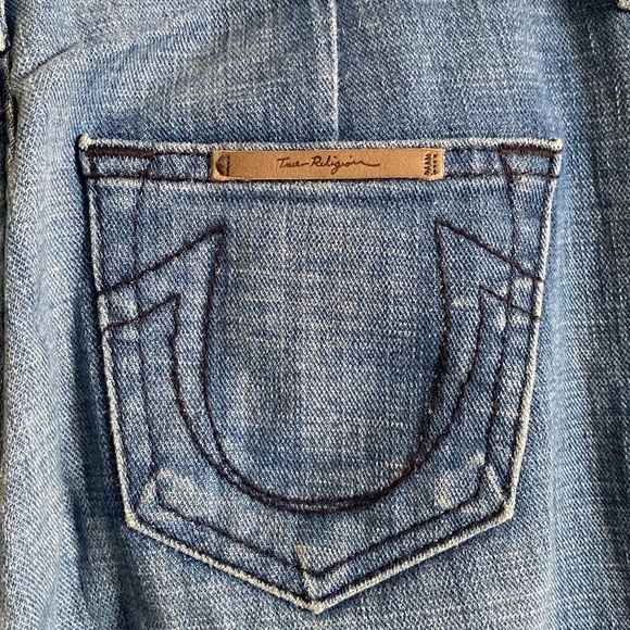 True Religion Women’s Flared Jeans Size 27 . Made in USA - Picture 4 of 7